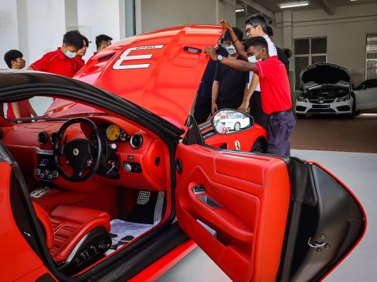 Real Academy Workshop ﻿diploma in automotive technology by Techtra Automotive Academy-Techtra Automotive Academy (Diploma in Automotive Technology) Best Auto College in Malaysia Kuala Lumpur) 2022-2023 Automotive Technology Academy Study Diploma in Malaysia KL Kuala Lumpur - Techtra Automotive College in Malaysia
