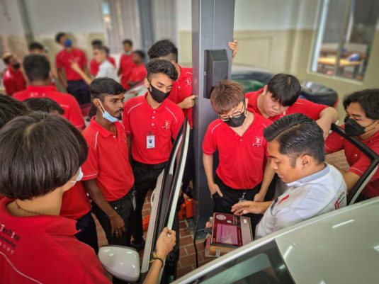 ﻿diploma in automotive technology by Techtra Automotive Academy-min Techtra Automotive Academy (Diploma in Automotive Technology) Best Auto College in Malaysia Kuala Lumpur) 2022-2023 Automotive Technology Academy Study Diploma in Malaysia KL Kuala Lumpur - Techtra Automotive College in Malaysia